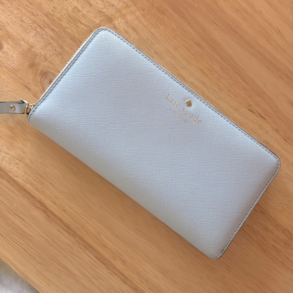 Kate Spade Wallet - Picture 1 of 3